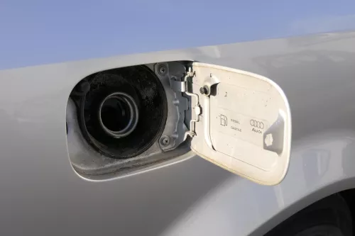 Audi A4 8E B6 Tankdeckel Tankklappe Tank Deckel Klappe Silber LY7W grau (153032)