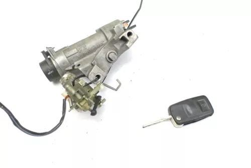 VW Golf 4 Bora Zündschloß mit 1x Schlüssel und Heckschloß (153412)