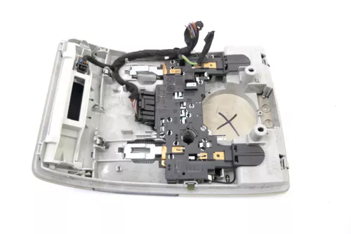 Audi A4 8E 8P Schalter Innenleuchte Leuchte Lampe Leseleuchte 8E0947135 silber (154624)