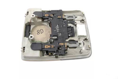 Audi A4 B5 Innenraumleuchte Leuchte innen Leselampe Leseleuchte 8D0947111L (154626)