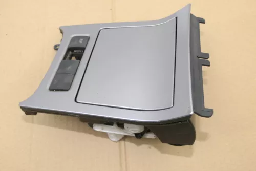 VW Golf 5 Aschenbecher Zigarettenanzünder vorne 1K0857961 Aludekor silber Alu (155104)