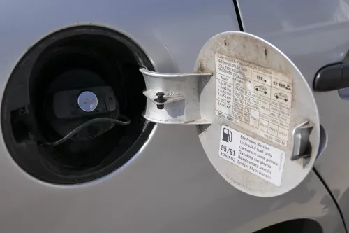 Skoda Fabia 6Y2 Limousine Tankdeckel Deckel Tank grau silber LF7T Schrägheck (155351)