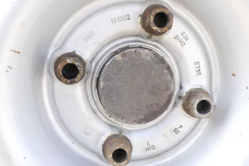 VW Golf 3 Felgen Reifen 185/60 R14 82T Winterreifen 6jx14H2 ET43 ca. 5-8mm M&S (155762)