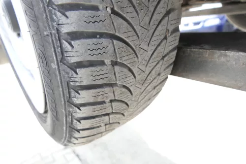 VW Golf 3 Felgen Reifen 185/60 R14 82T Winterreifen 6jx14H2 ET43 ca. 5-8mm M&S (155762)