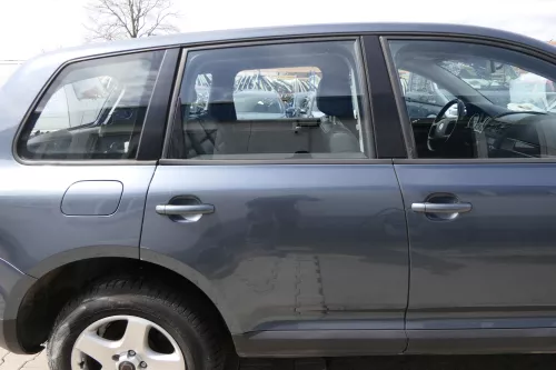 VW Touareg 7L Tür hinten rechts grau LD7U - ohne Anbauteile