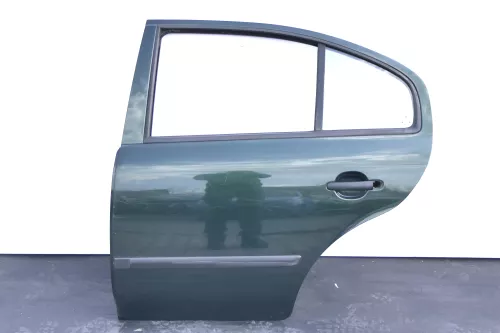 Skoda Octavia 1U Limousine Tür hinten links grün LF8C