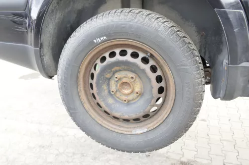 4x A4 B5 A6 4B Passat 3BG Felgen Reifen Winterreifen M+S 195/65 R15 91T 5-8mm (156476)