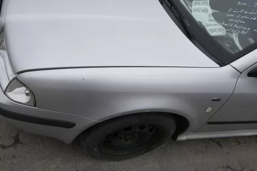 Skoda Octavia 1U Kotflügel vorne links silber 9102 LF7T auch Combi (156581)