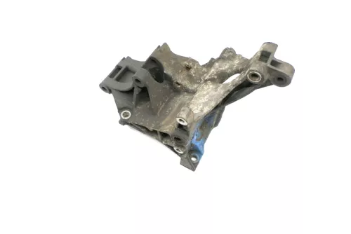 VW Golf 3 Halter Konsole Lichtmaschine Träger 1,9 TDI 90PS 028903139T  1Z AHU ##