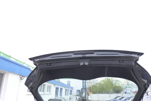 Audi A3 8L bis ca.Bj.1999 Heckklappe Kofferraumklappe Klappe hinten schwarz LZ9U (156915)