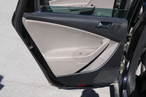 VW Passat 3C Variant 4x Türverkleidung Verkleidung Tür Leder latte macchiato (157089)