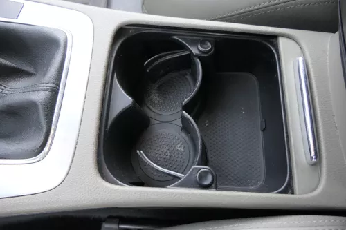 VW Passat 3C Mittelarmlehne Armlehne Fach Deckel Leder braun latte mac (157095)