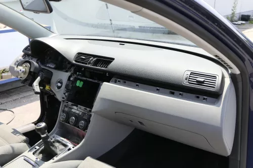 VW Passat 3C Armaturenbrett OHNE Anbauteile grau classicgrey schwarz (157200)