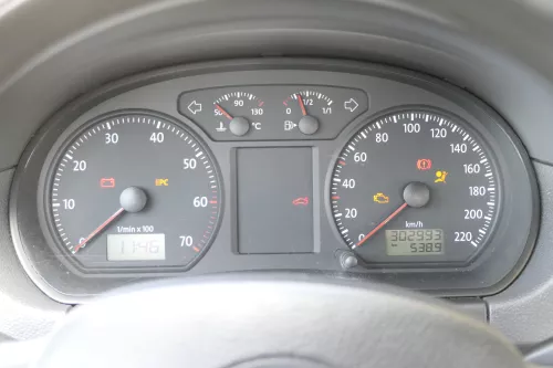 VW Polo 9N Tacho Tachometer Kombiinstrument 6Q0920803E 1,2 47kw 40kw 302.000KM