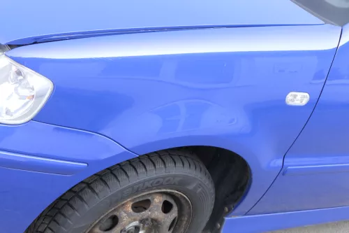 VW Polo 6N2 Kotflügel vorne links blau LA5C indigoblau (bis auf den Schweller) R (157477)