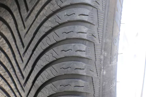 2x VW Passat 3C Golf Reifen Winterrreifen M&S 205/55 R16 94H 4-6mm NUR REIFEN (157671)