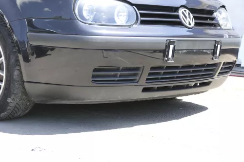 VW Golf 4 Stoßstange vorne Stoßfänger vorn schwarz LC9Z Frontstoßstange (157721)