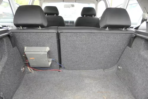 Golf 4 Limousine Sitz Rückbank Rücksitzbank Sitzfläche Sitze Kopfstützen schwarz (157744)