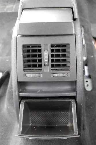 Octavia 1Z Mittelarmlehne Armlehne Lehne Mitte verschiebar nachrüsten Leder (157829)