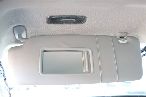 Audi A3 8P Sonnenblende links vorne 8P0857551A 9V4 silber grau beleuchtet