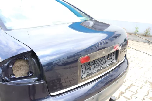 Audi A6 4B Limousine Kofferraumklappe hinten Heckklappe Deckel blau LZ5L ming