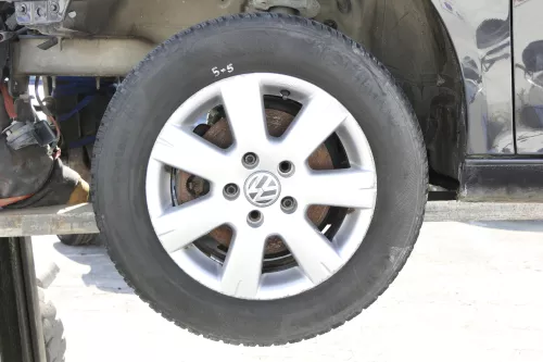 VW Passat 3C Golf Reifen Winterreifen 195/65R15 91T Alufelgen Felgen 3-4mm BBS