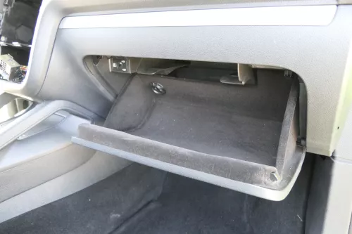 VW Scirocco 3 Handschuhfach schwarz Handschuhfachdeckel Deckel Klappe schwarz (158222)