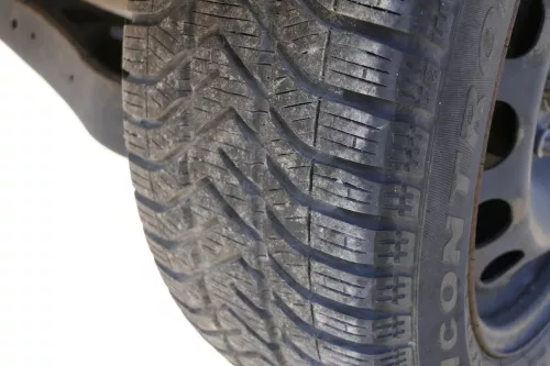 4x VW Passat 3C Golf Reifen Winterrreifen M&S 205/55 R16 91H Felgen 6-8mm (158281)