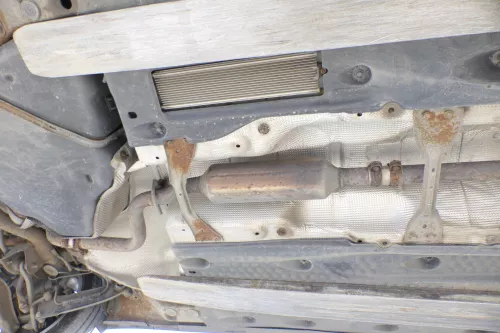 VW Passat 3C Auspuff Endschalldämpfer Mittelschalldämpfer 2,0 TDI BKP 103kw BMA (158294)