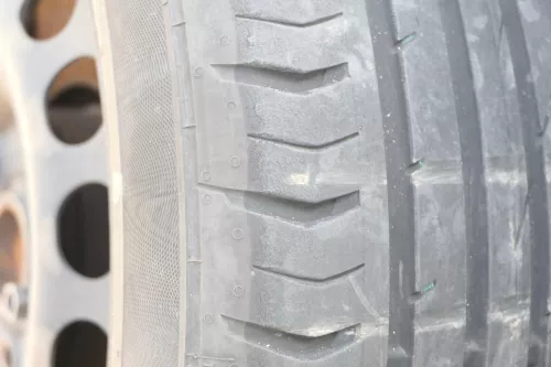 2x VW Golf 6 A3 8P 205/55 R16 91H Sommerreifen Felgen 6,5jx16H2 ET42 ca.4-5mm (158307)