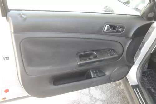 VW Passat 3BG Variant 4x Türverkleidung Verkleidung Tür vorne und hinten (158378)