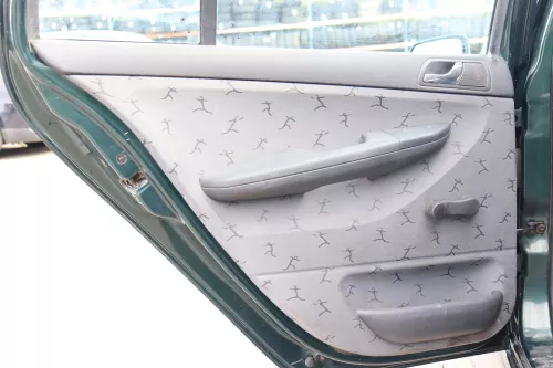 4 x Skoda Fabia 6Y Stufenheck Türverkleidung Verkleidung Tür vorn vorne links re (158671)