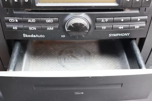 Skoda Fabia 6Y Deckel Klappe Ablagefach mitte 6Y0858332  47H Abdeckung (158682)