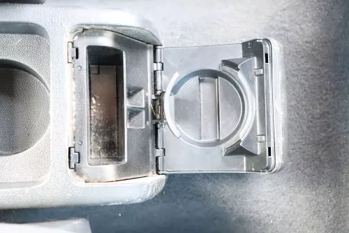 Skoda Fabia 6Y Aschenbecher hinten 6Y0863242  47H (158684)