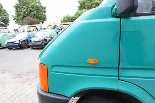 VW LT 35 2D Kotflügel vorne links grün L9ß2 (158697)