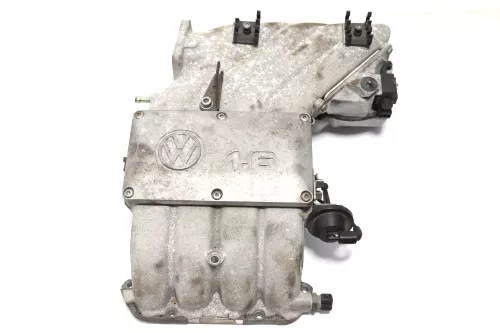 VW Passat 3A 35i Golf 3 Ansaugbrücke Ansaugkrümmer 1,6 AFT AKS 037133205A