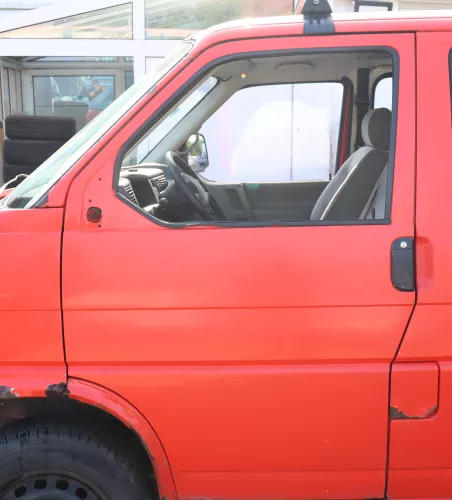 VW T4 Tür vorne links rot Fahrertür Caravelle Multiavan 7D0831055C -ohne Anbaute