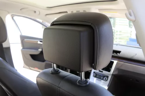 1x VW Passat 3C B7 Kopfstütze Sitz Sitze vorne rechts oder links braun naturbrau (159217)