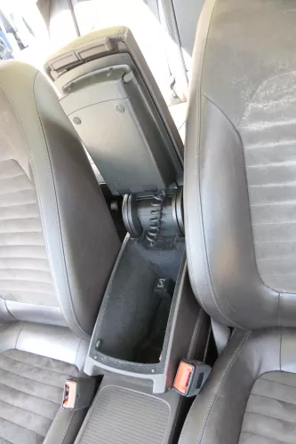 Passat 3C B7 Mittelarmlehne Armlehne Fach original BRAUN Leder 3C0864211B d (159218)