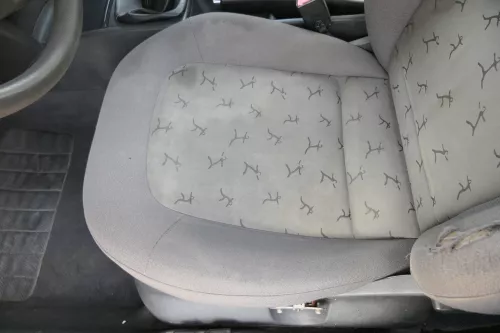 VW Caddy 3 2k Sitz Fahrersitz vorne links +rechts Beifahrersitz Sitzheizung (159297)