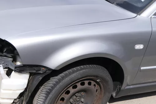 VW Passat 3BG Kotflügel vorne links grau LD7W (Blinkerloch) (159320)