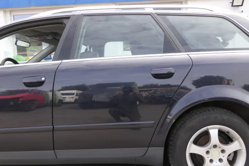 Audi A4 B6 8E Türblatt Tür hinten links blau LZ5L Kombi Avant + Rahmen