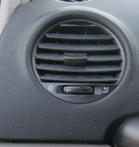 VW New Beetle 9C 1C Lüftungsdüse Düse Lüftung vorne links 1C0819703A 01C (159659)