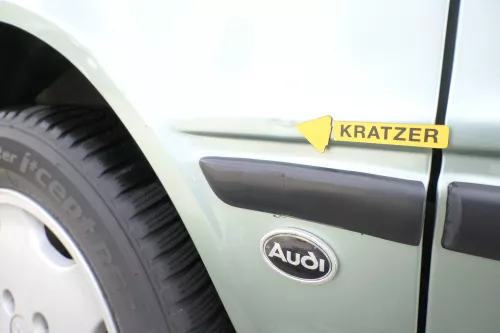 Audi 80 Kotflügel vorne links grün LY6N (159846)