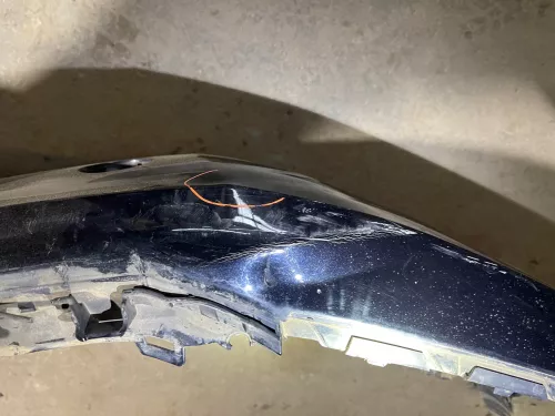 Passat 3C B7 Stoßstange vorne Stoßfänger PDC LC9X schwarz MÄNGEL DELLE Stauchung (159945)