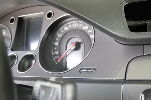 Passat 3C CC Mittelkonsole Verkleidung Radio Klappe Abdeckung Dekor dark rhodium (160026)