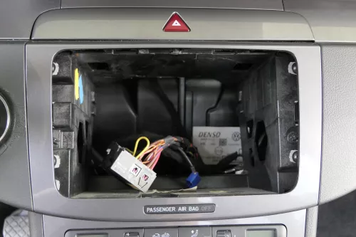 Passat 3C CC Mittelkonsole Verkleidung Radio Klappe Abdeckung Dekor dark rhodium (160026)