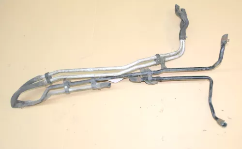 VW Sharan 7M 7M3 Leitung Kühlwasser Kühlflüssigkeit unterm Auto nach hinten