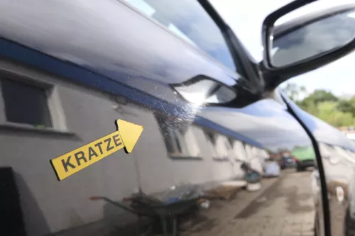 Skoda Octavia 1U Kombi + Limo Tür vorne rechts Beifahrertür schwarz LF9R (160200)