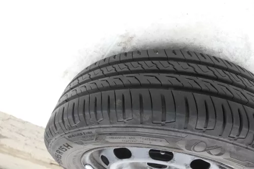 4x  VW Golf 4 Bora 195/65 R15 91T Sommerreifen 6jx15H2 ET38  ca. 3-5-7mm (160216)